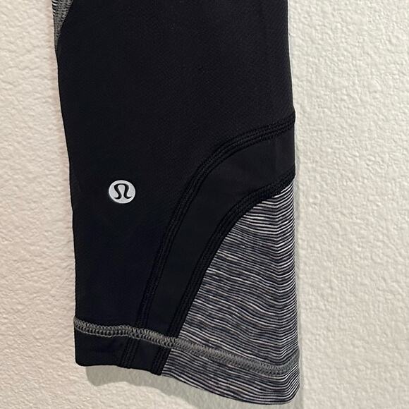 Lululemon Leggings Run Inspire Crop SZ 6 - Picture 7 of 8